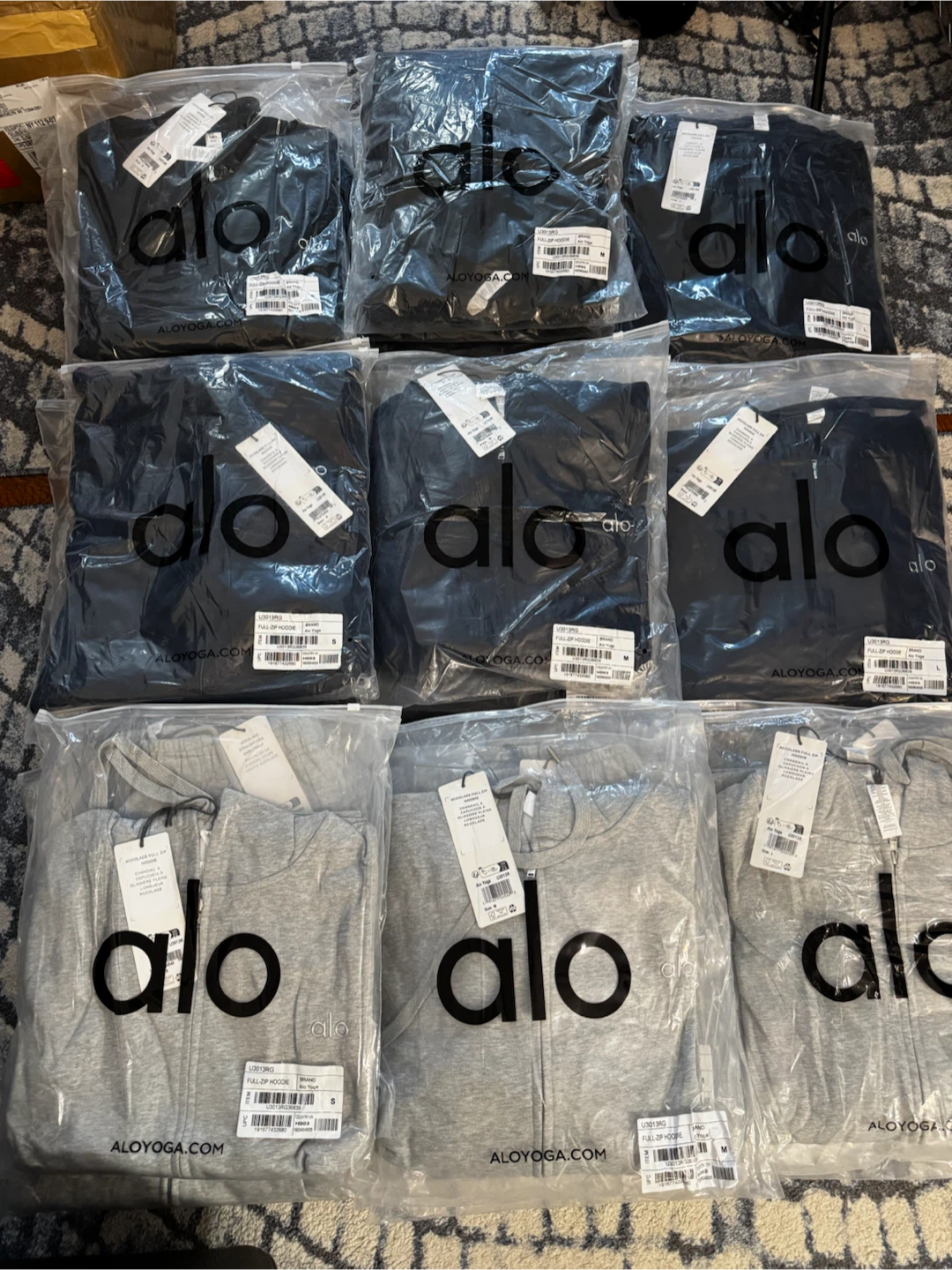 Alo Yoga Accolade Hoodie and Sweatpant Set - photo 4