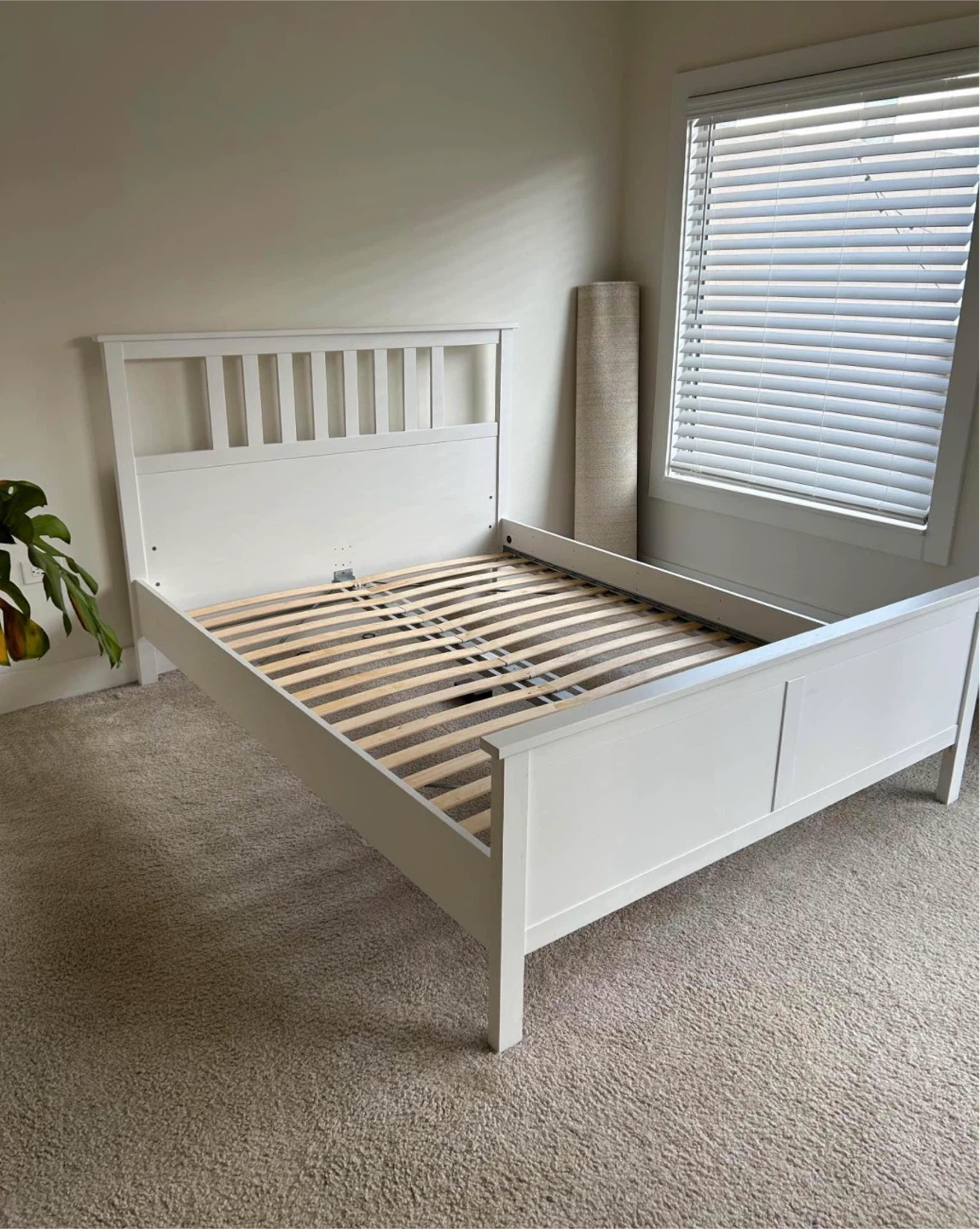 IKEA HEMNES Queen bed frame wooden in white - photo 2