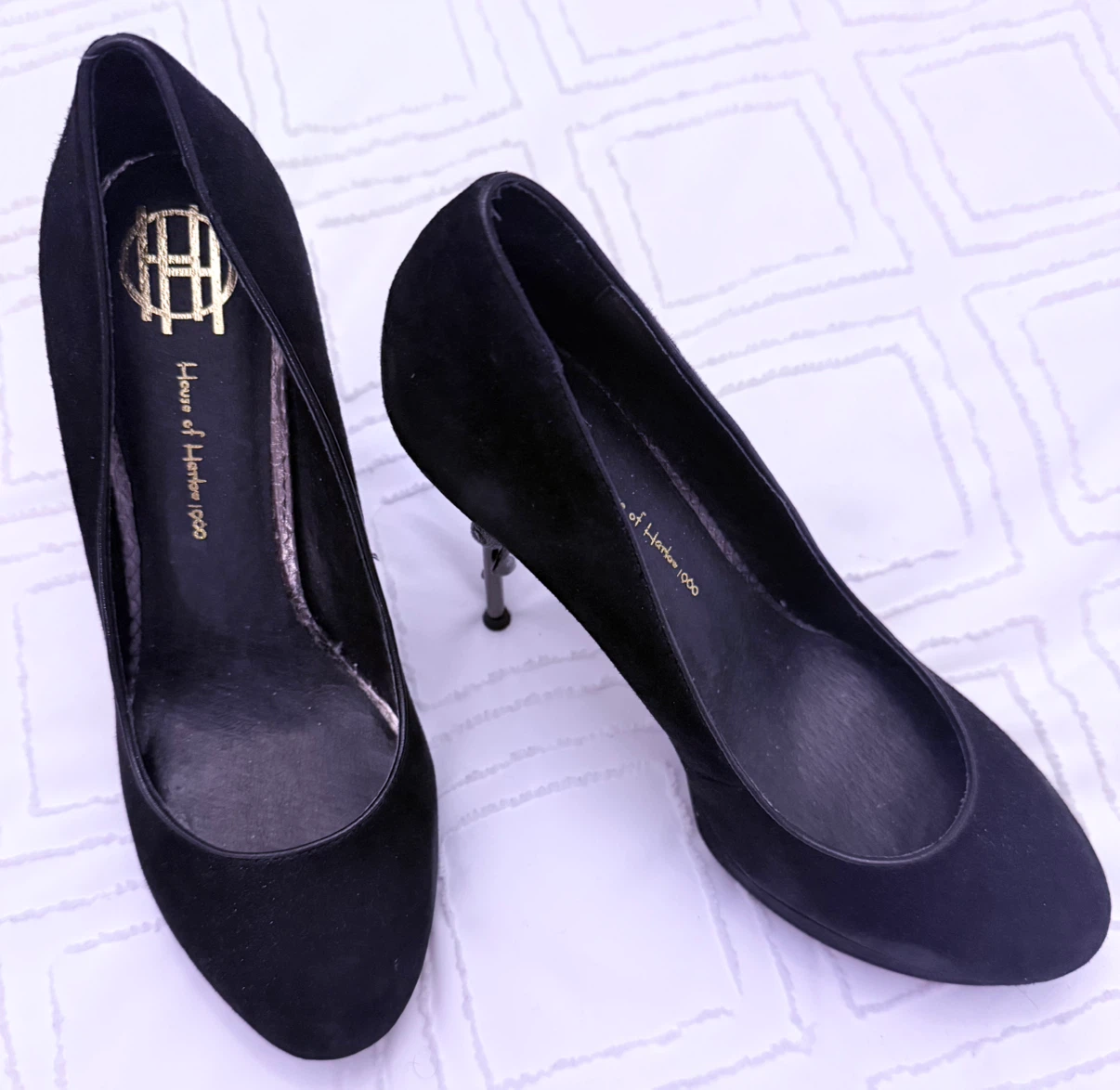 House of Harlow 1960 Black Suede Snake Heels - photo 3