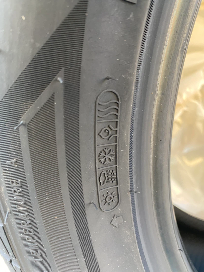 Rovelo Instinct AW Tire 215/55R17 98V XL - photo 2