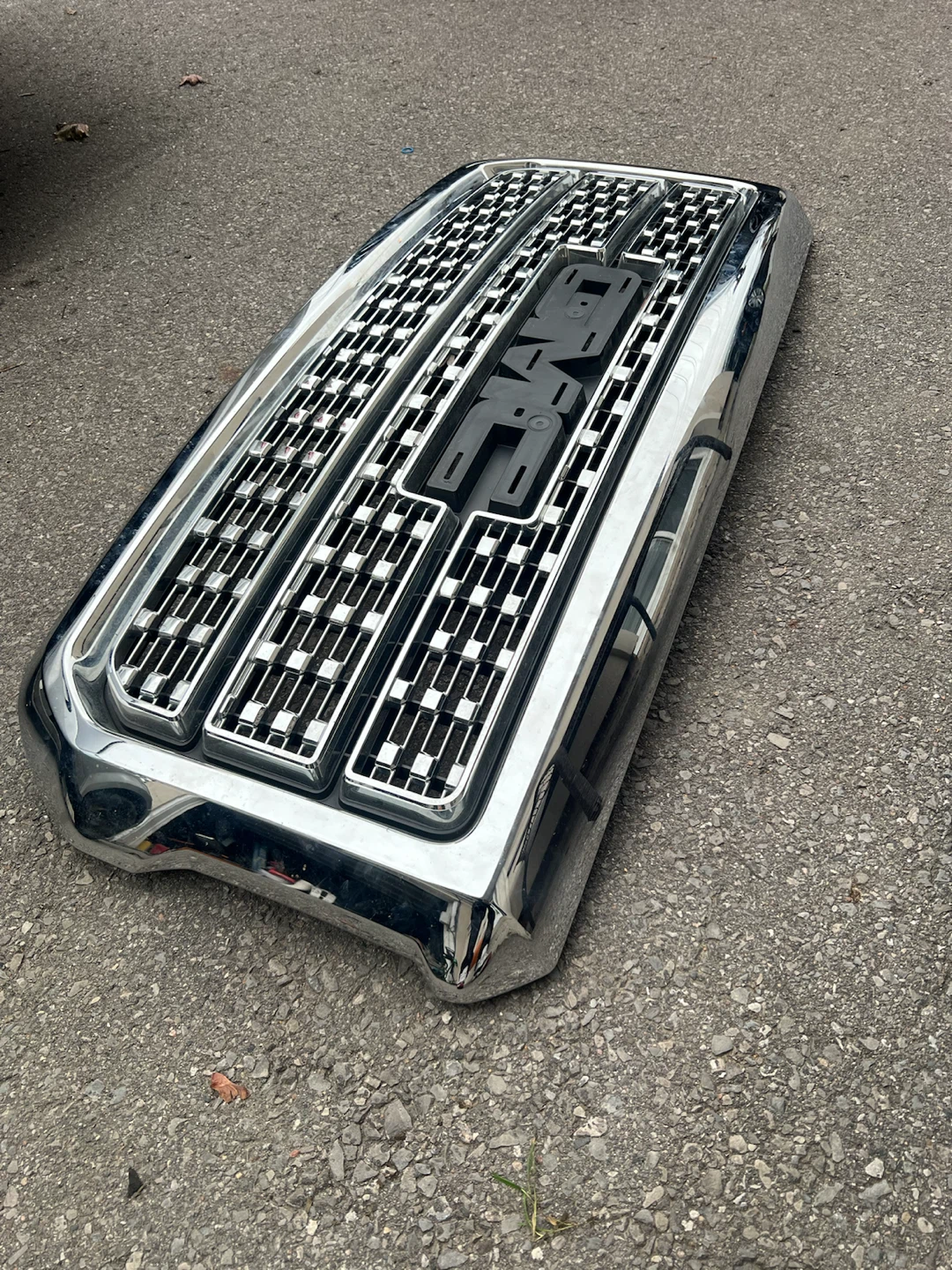 GMC Denali Grille