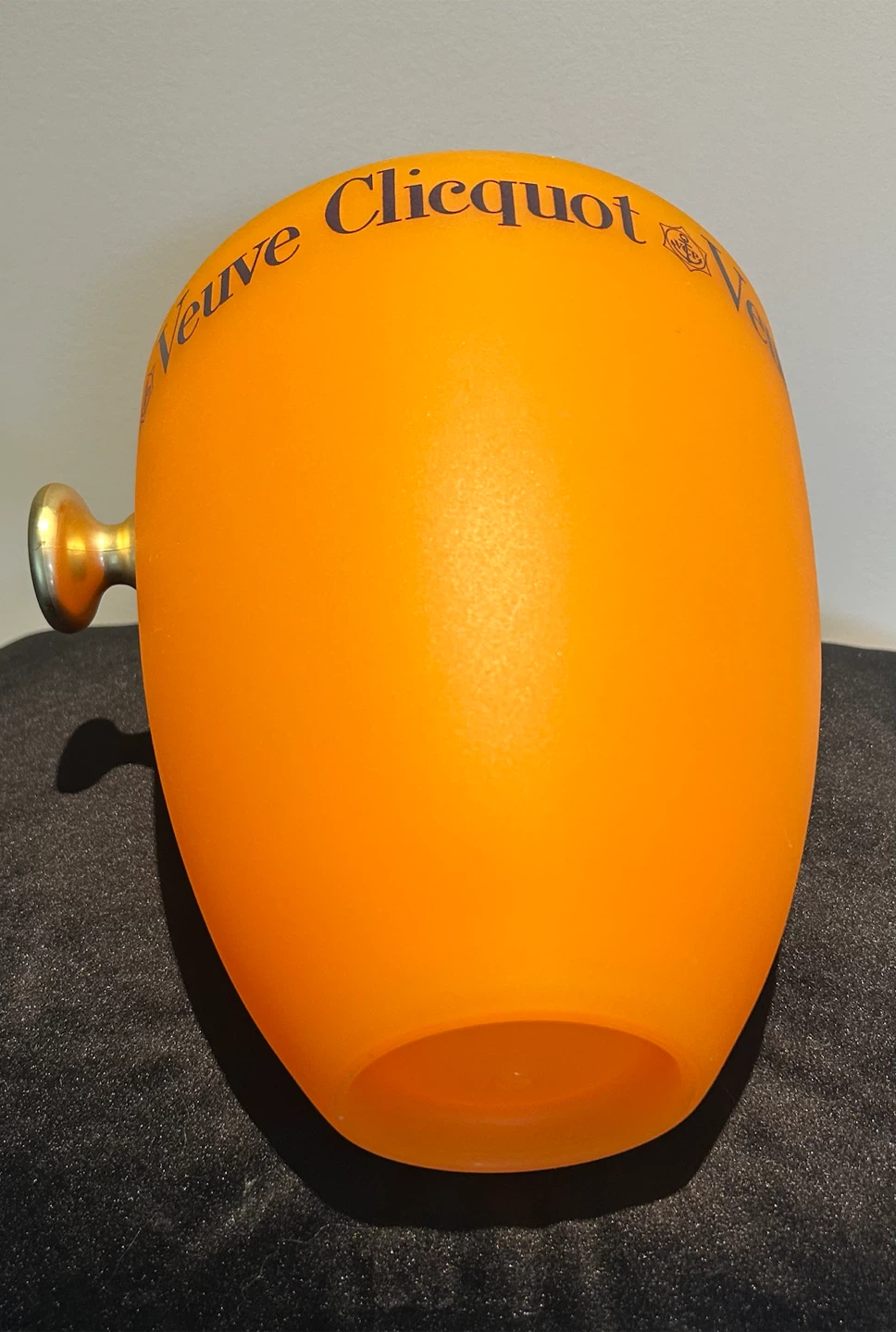 Veuve Clicquot Plastic Orange Ice Bucket - photo 5