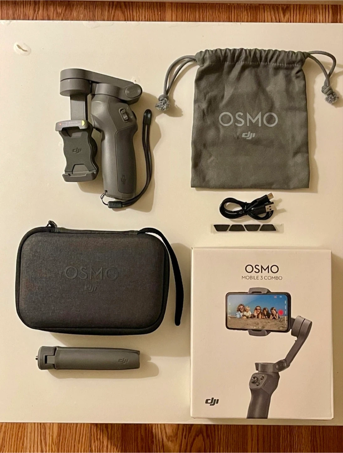 DJI Osmo Mobile 3 Combo
