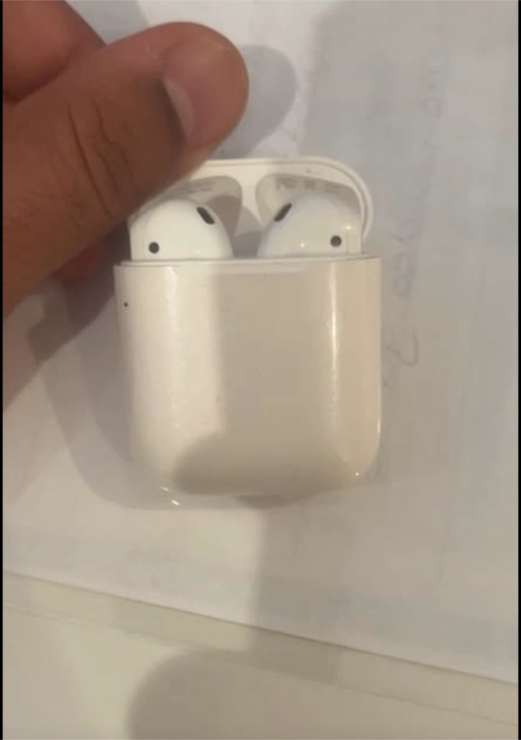 Apple AirPods (2nd Generation) Wireless Earbuds - photo 2