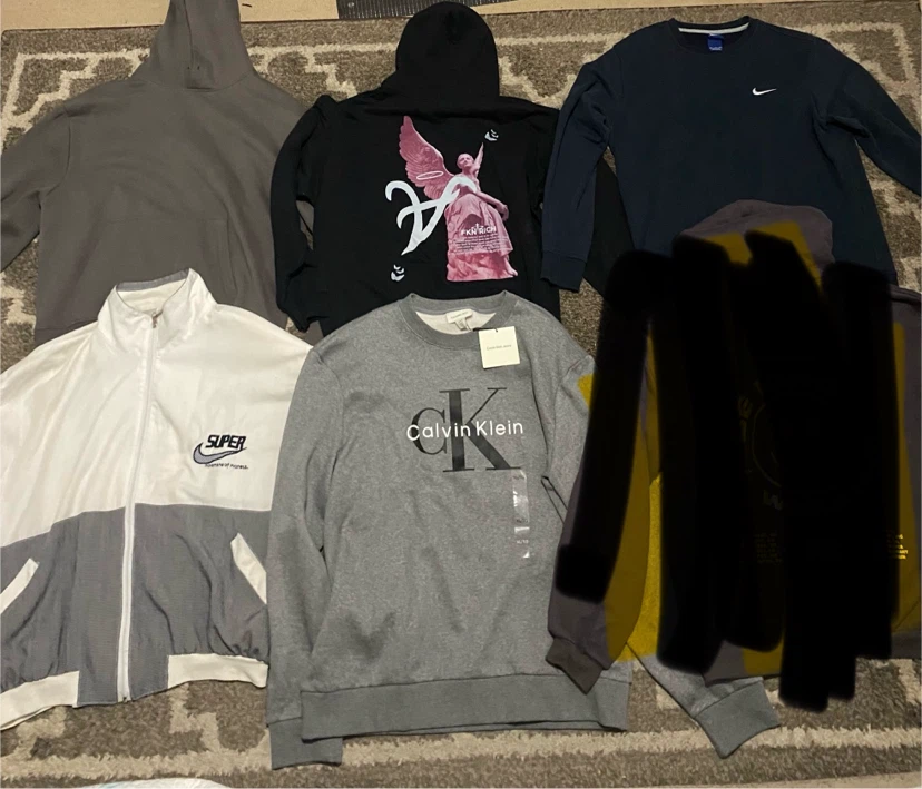 Take everything for 150, clothes - photo 3