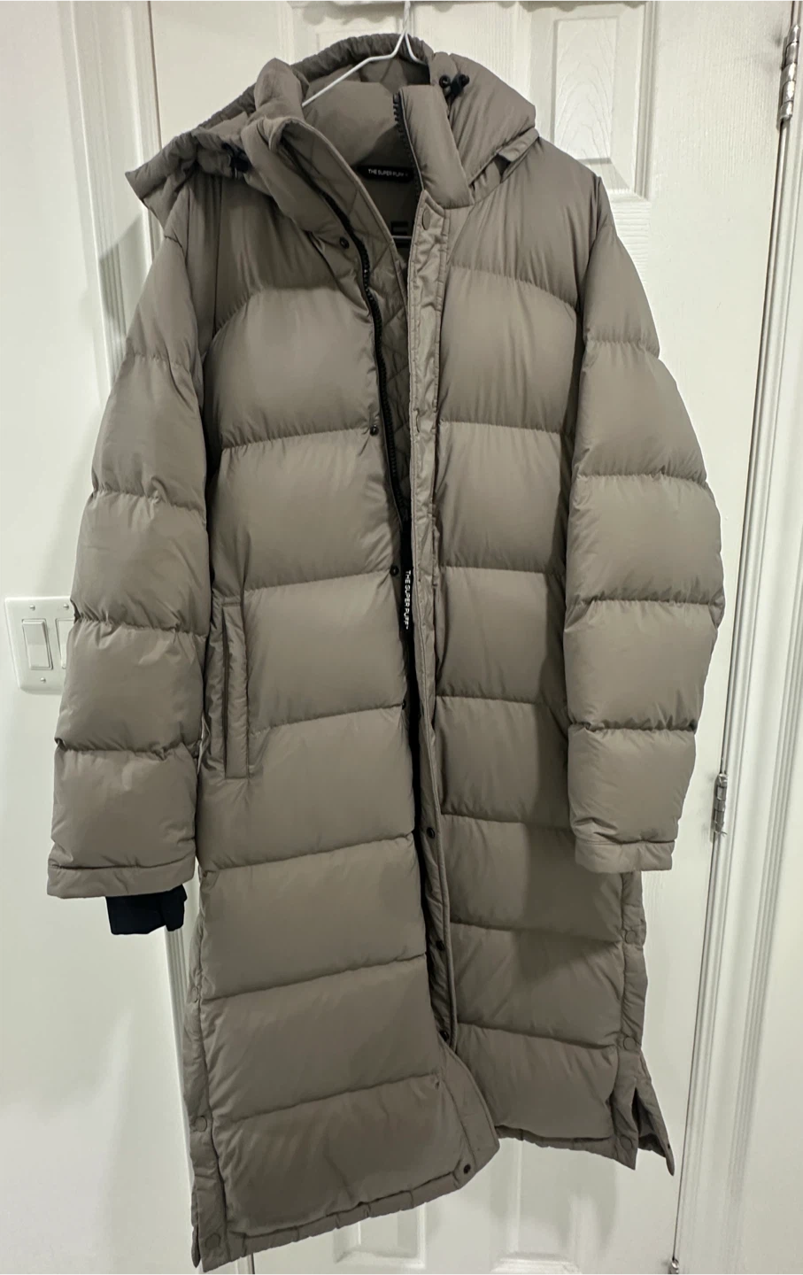 Aritzia The Super Puff Long - Modern Taupe - Size L