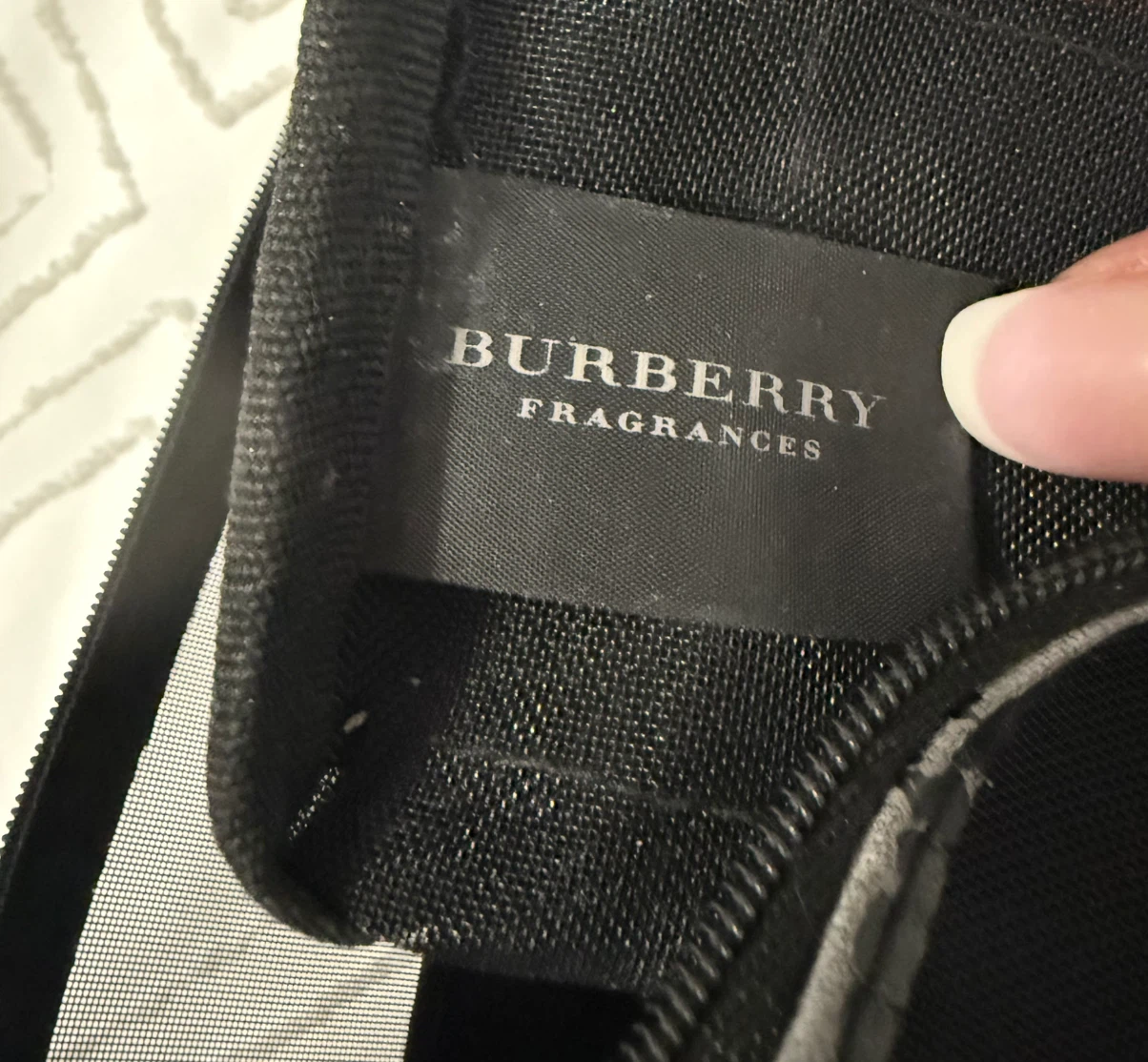 Burberry Fragrances Mesh Wristlet Pouch - photo 5
