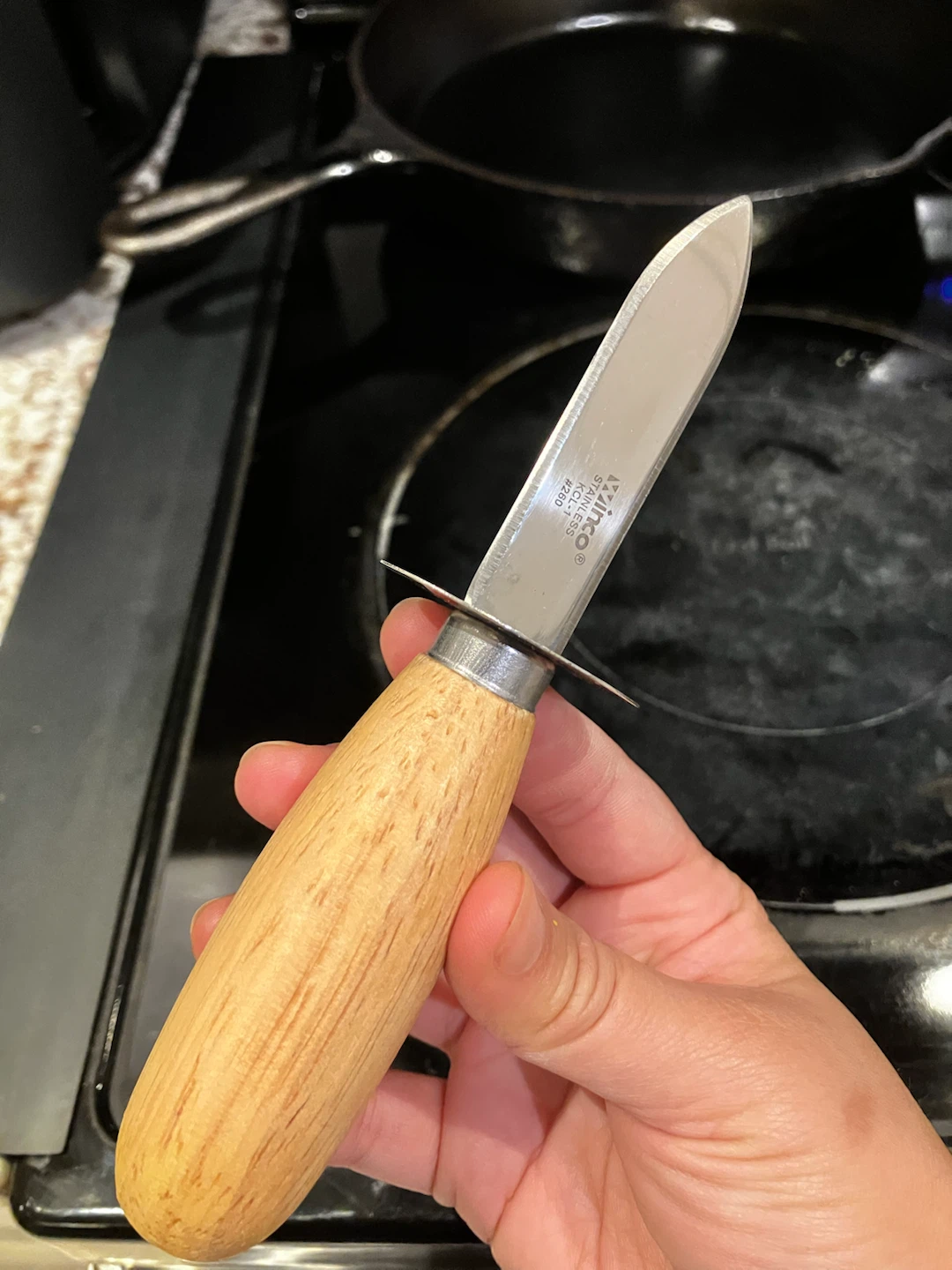 Oyster shucker