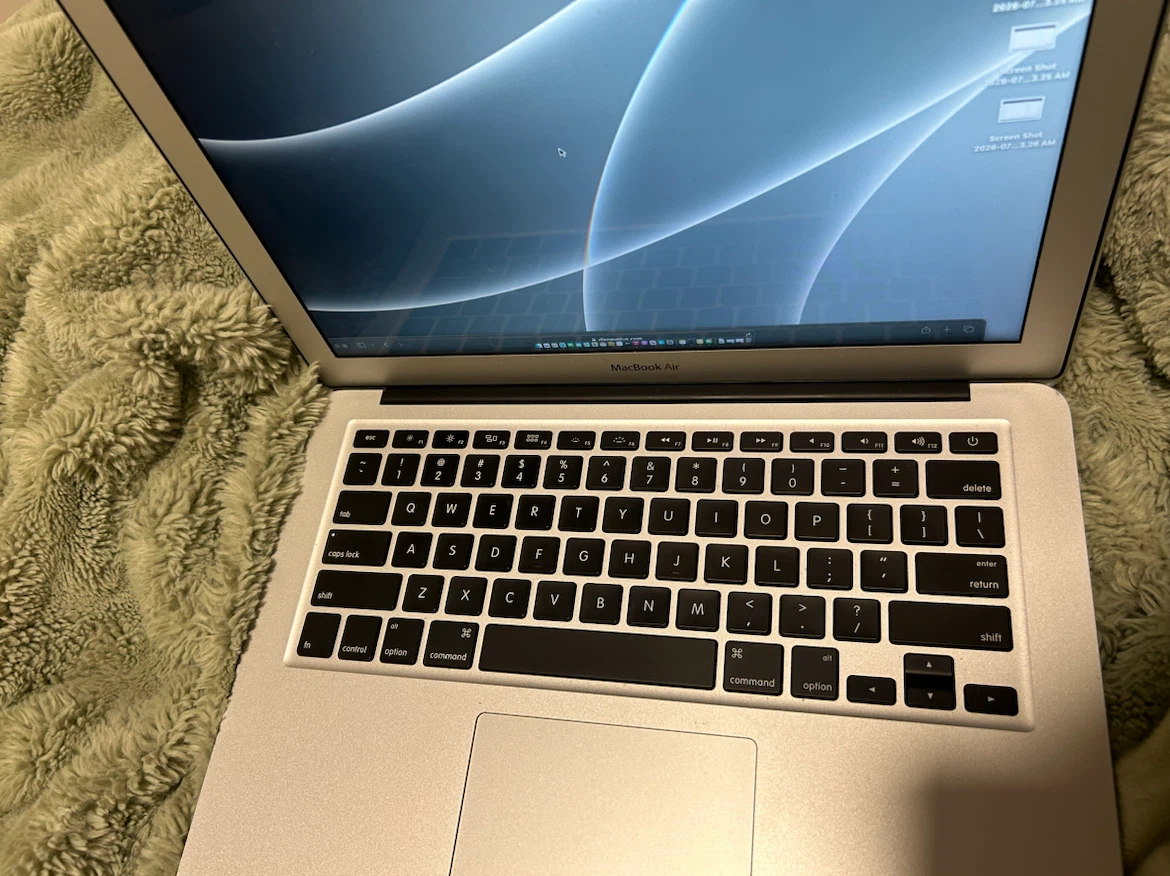Apple MacBook Air A1466 - photo 3