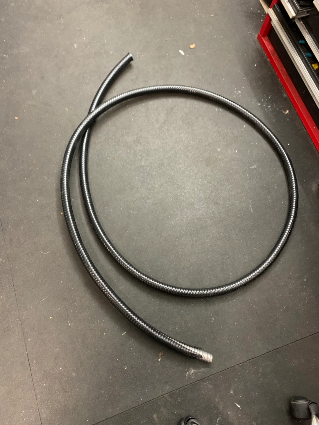 6/3 AWG copper wiring cable.