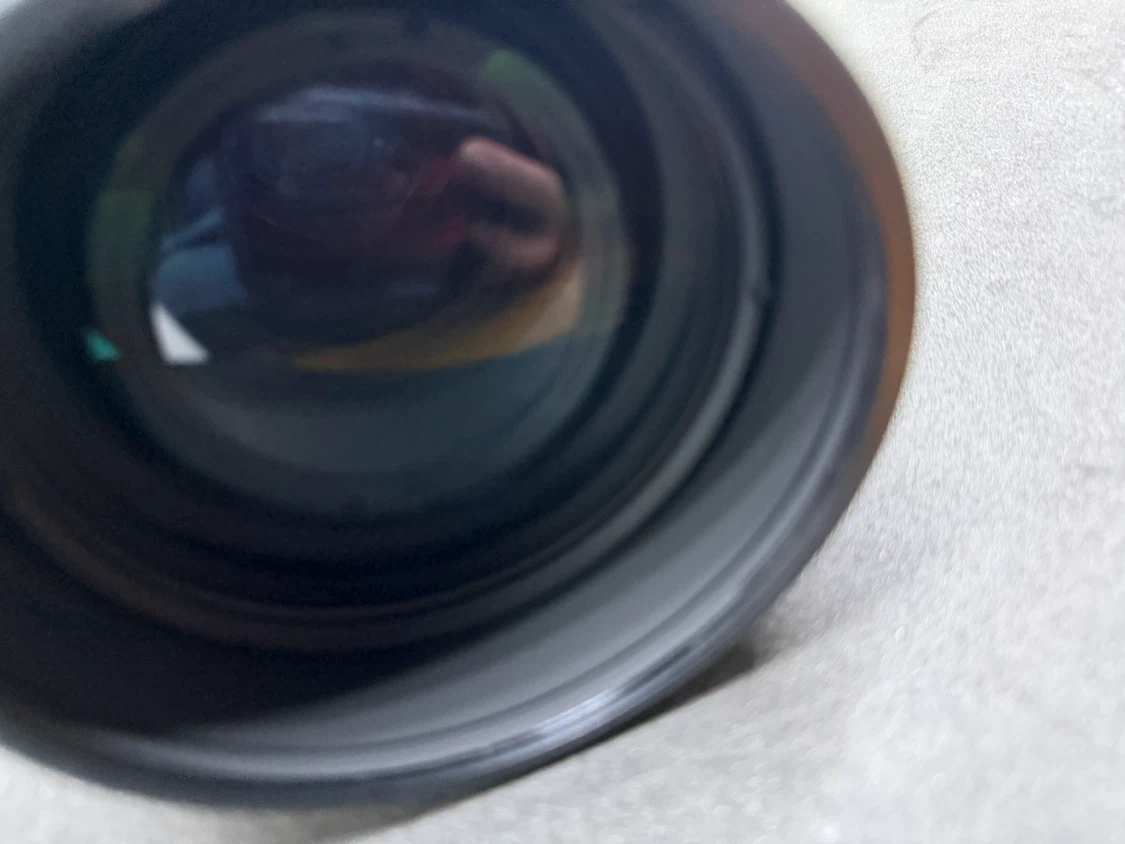 Nikon AF Nikkor 80-200mm f/2.8 Lens - photo 3