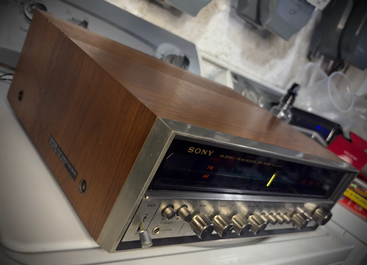 Vintage 1970s Sony STR-6046A Stereo Receiver
