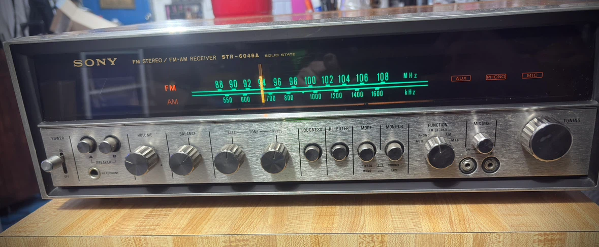 Vintage 1970s Sony STR-6046A Stereo Receiver - photo 2