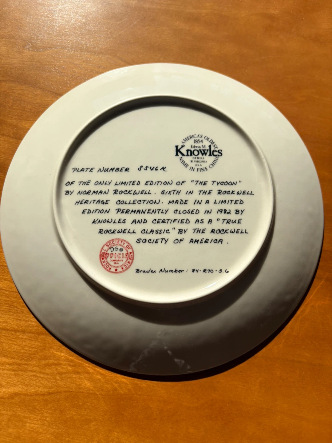 Norman Rockwell The Tycoon Collector Plate - photo 2