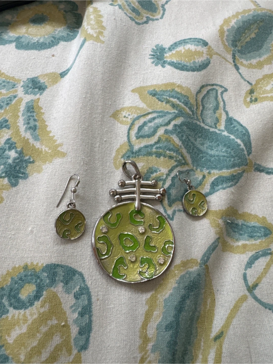 Vintage Juicy Couture Pendant and Earrings Set - photo 2