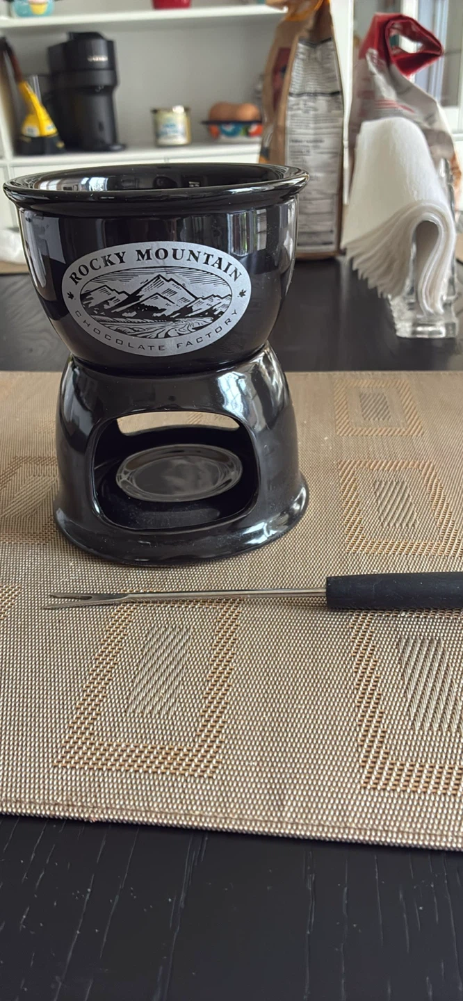 Rocky Mountain Chocolate Factory Fondue Set