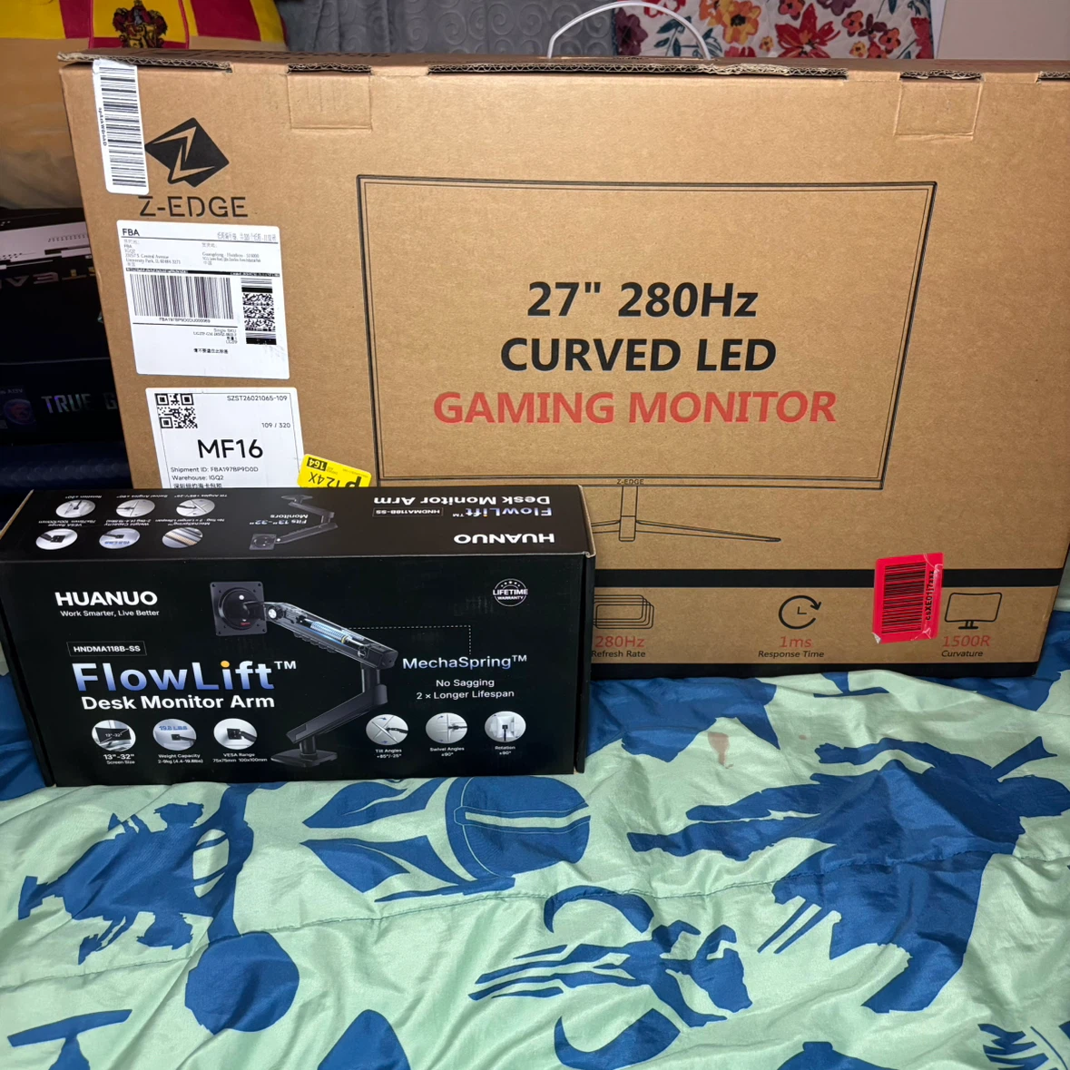 Gaming monitor and monitor stand