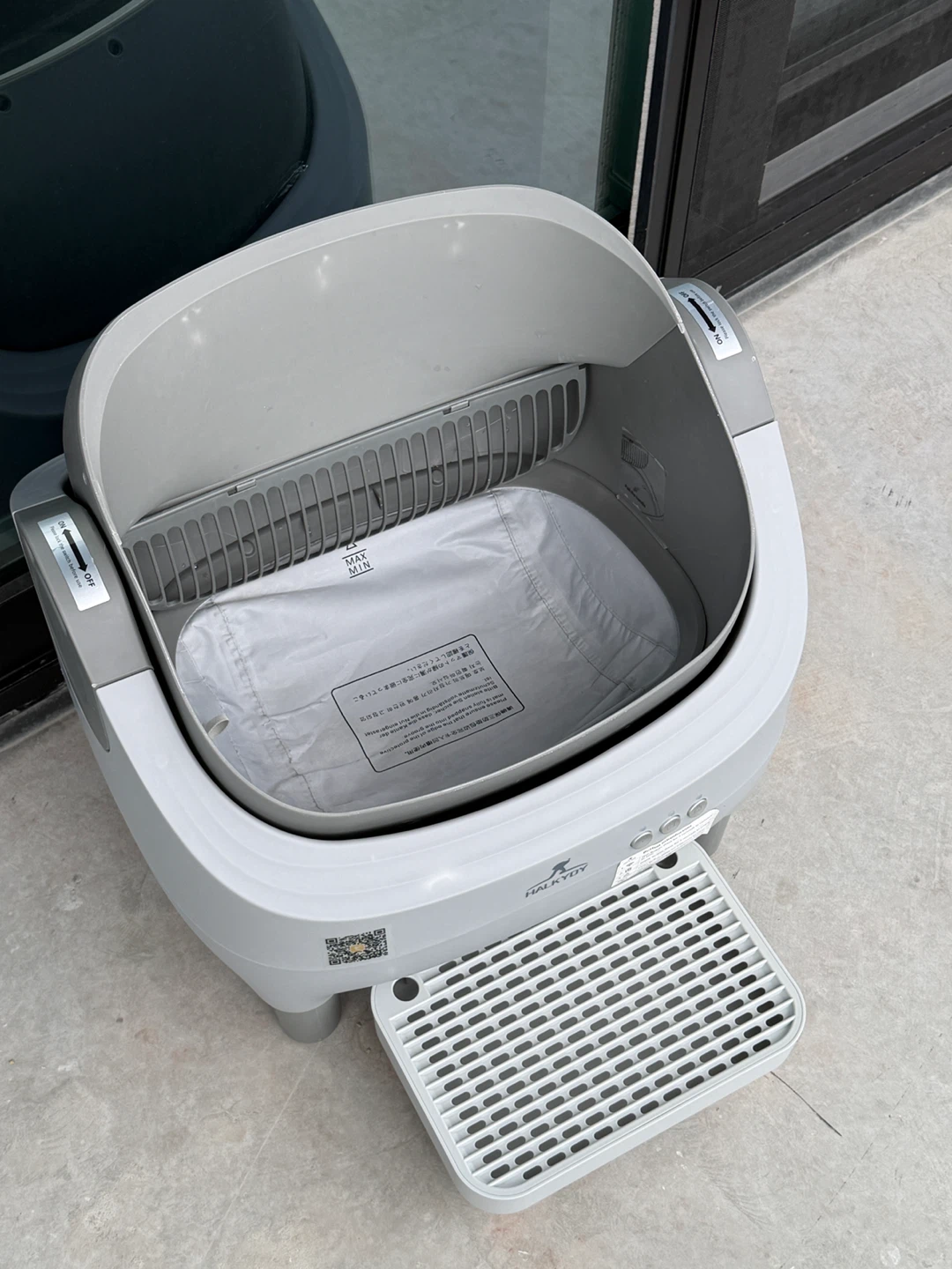 HALKYOY Automatic Self-Cleaning Cat Litter Box – Wi-Fi