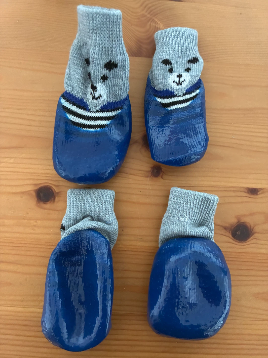 Set of 4 blue dog socks
