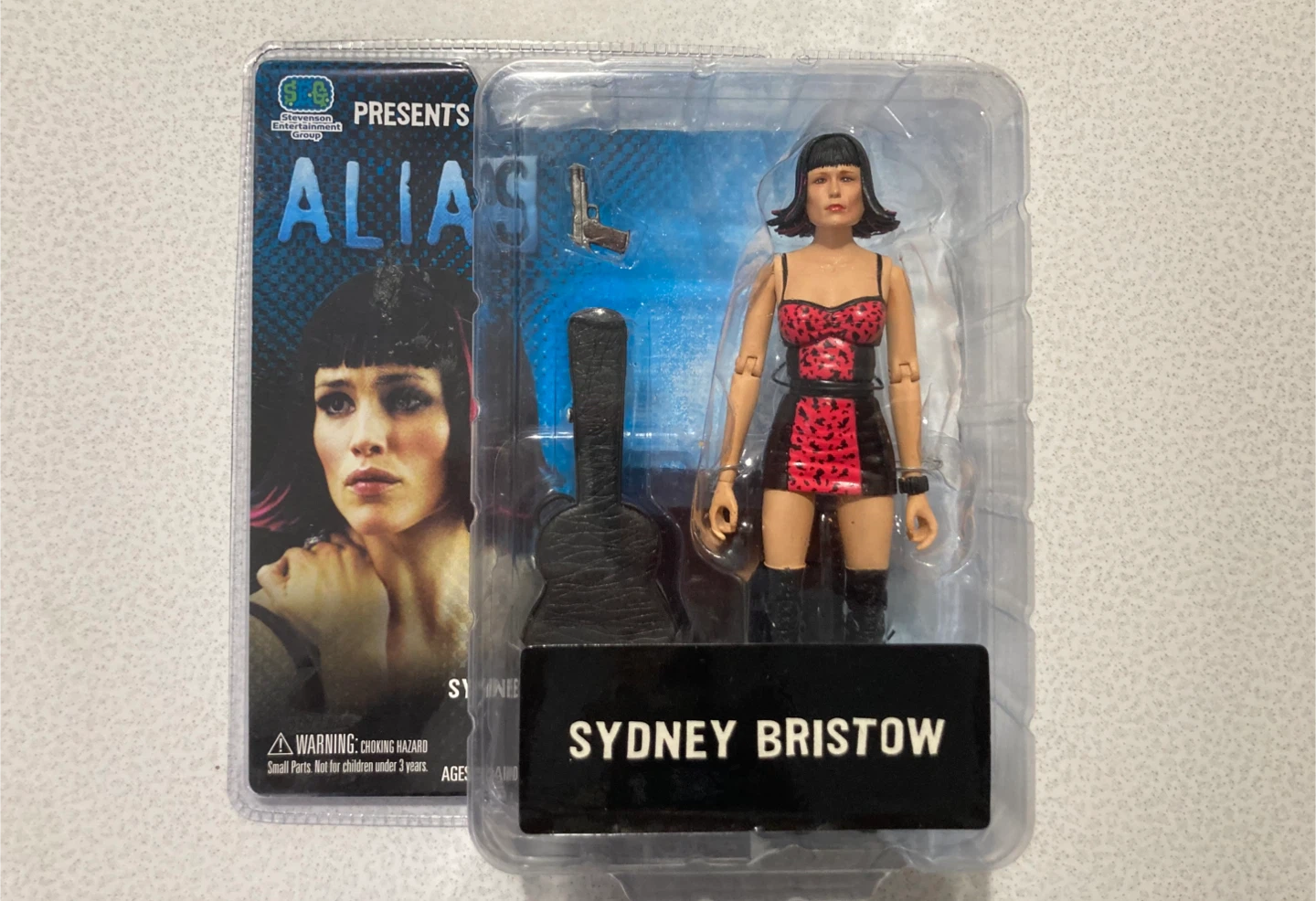 Alias Sydney Bristow In Rave Alias Action Figure