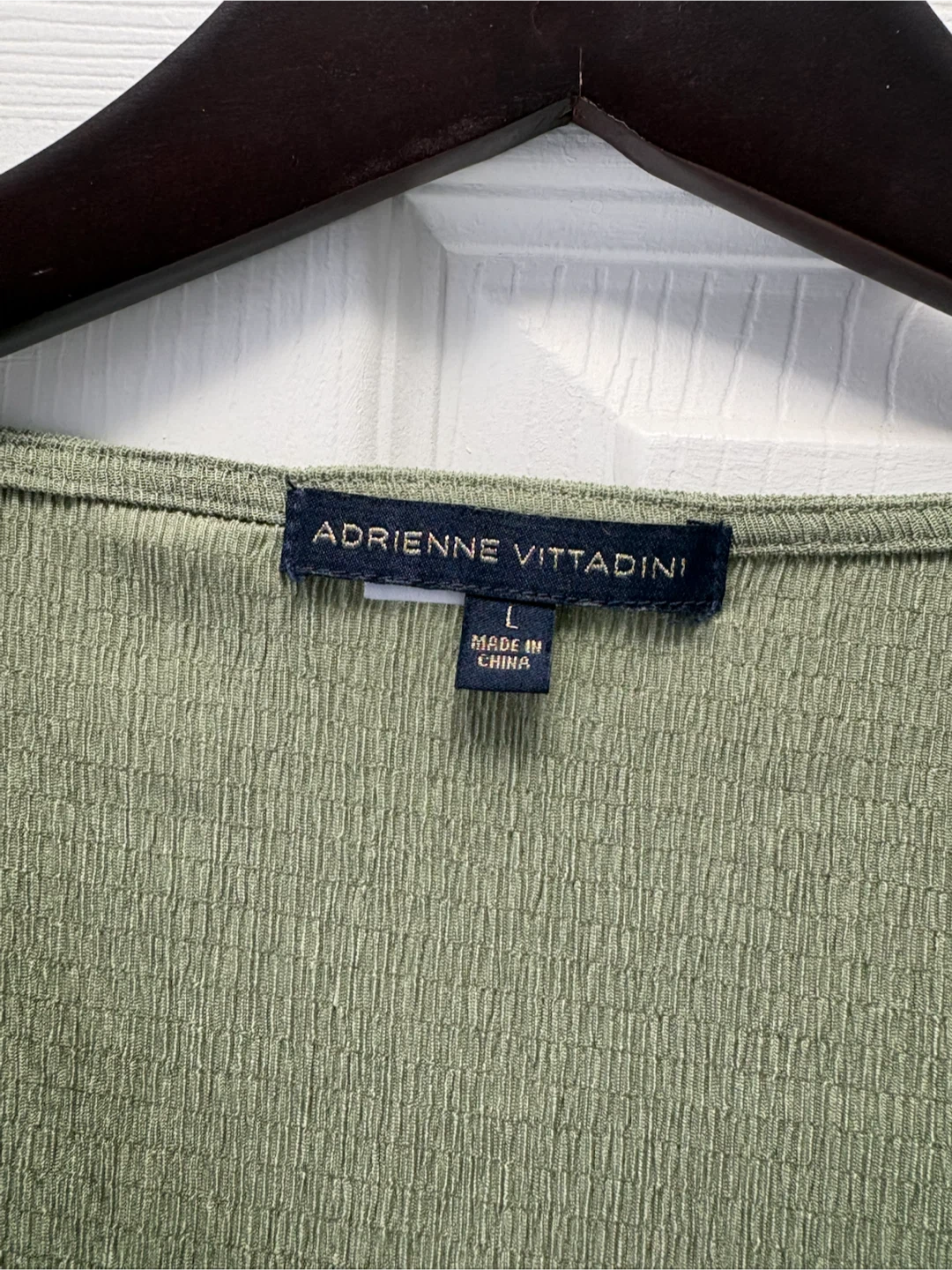 Women’s Shirt Size Large - photo 2