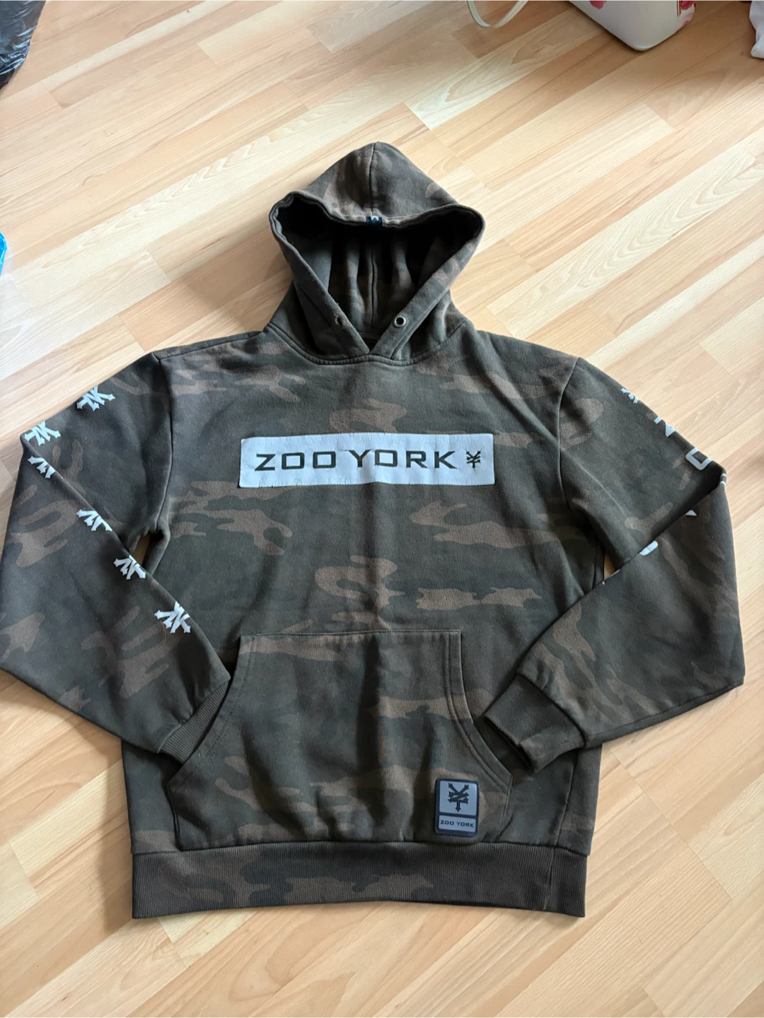 Men’s Zoo York Hoodie Size Small