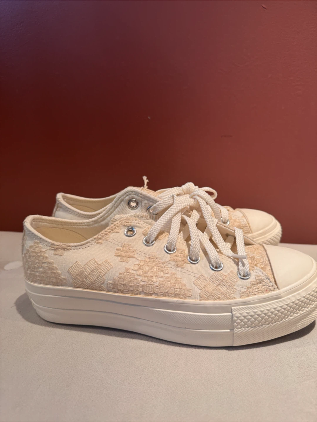 Converse All Star Platform Sneakers Cream Size 8 US