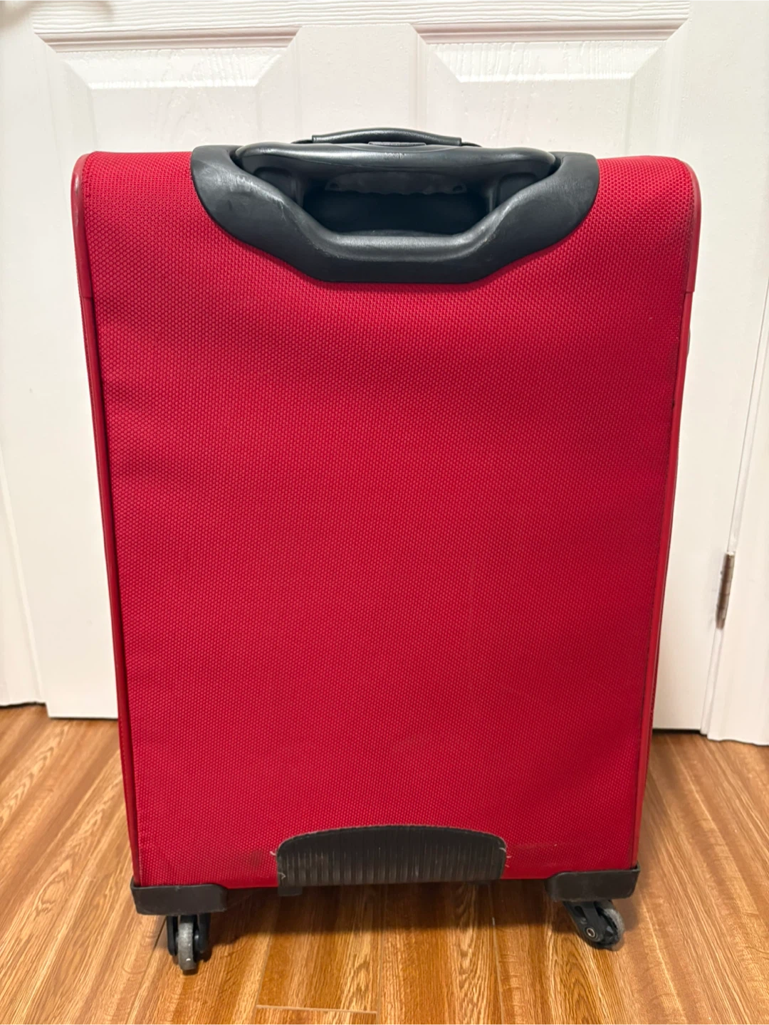 ELLE Red Rolling Luggage - photo 4