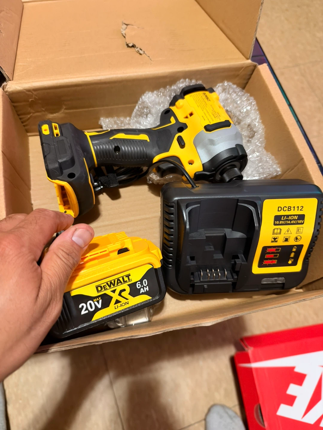 DeWalt 20V Brushless Impact Driver with 6.0Ah Battery - photo 2