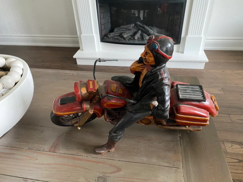 Vintage-style resin motorcycle figurine - photo 2