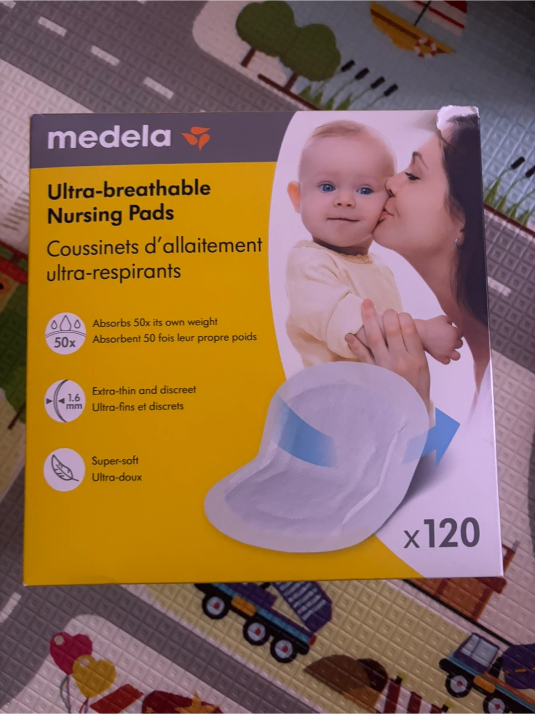 Medela Ultra-breathable Nursing Pads 120 Count