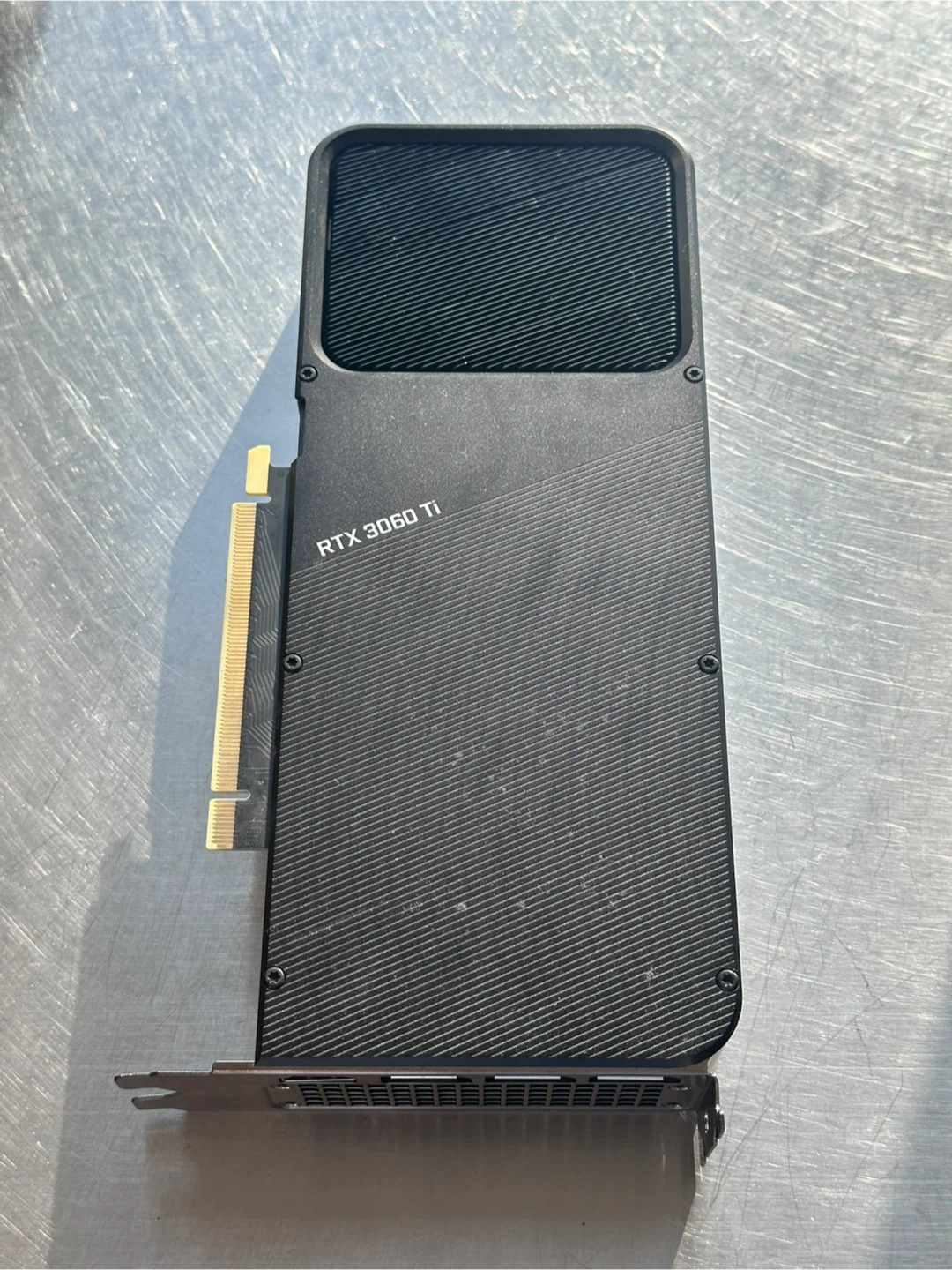 NVIDIA GeForce RTX 3060 Ti Founders Edition - photo 4