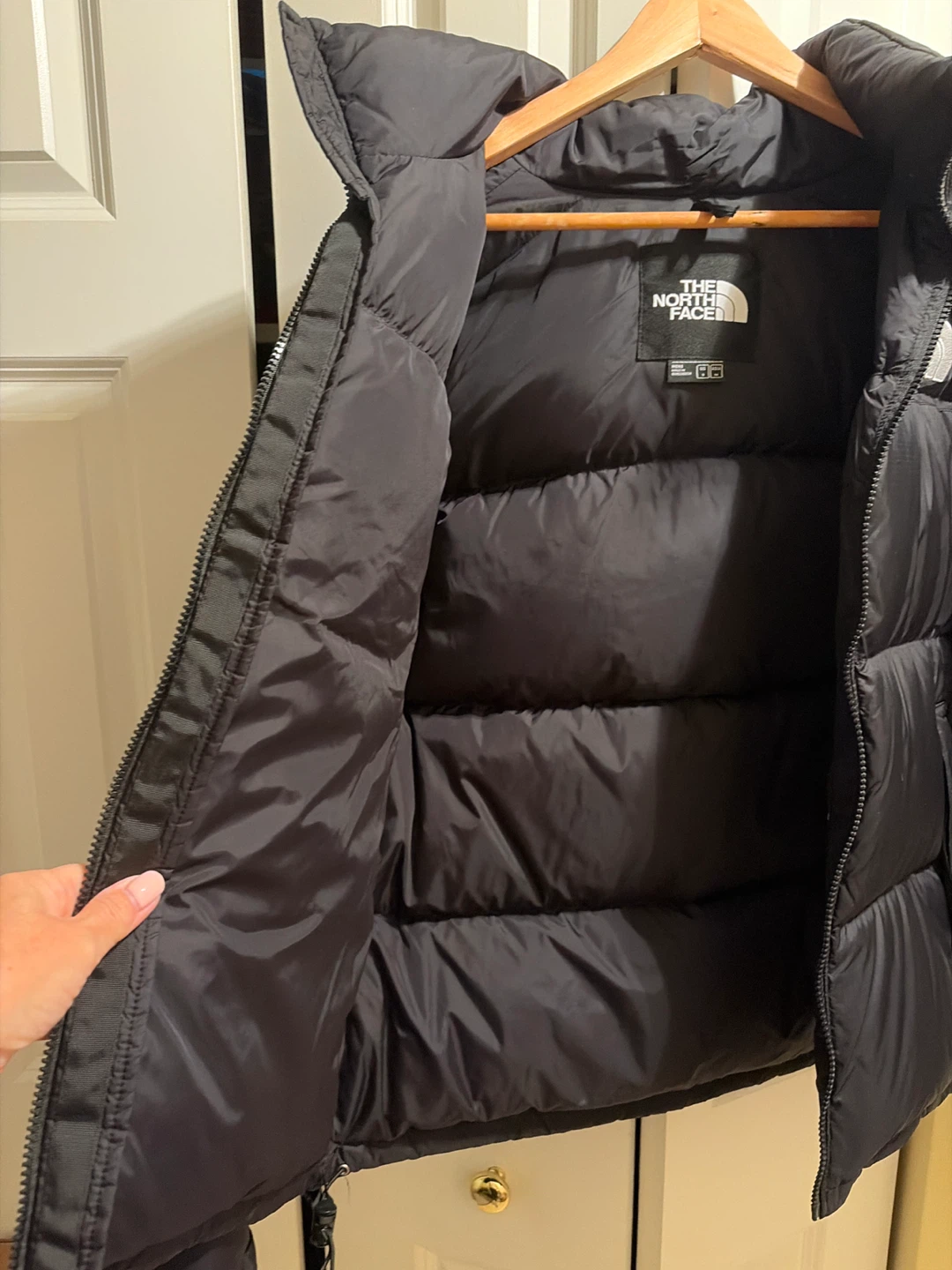 Like New The North Face Puffer Jacket - photo 4