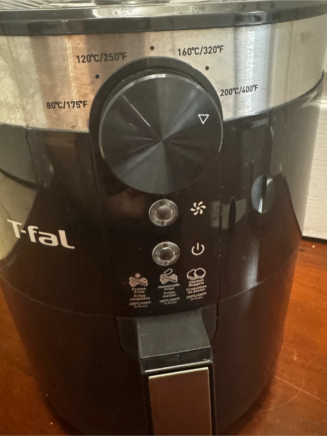 T-fal Air Fryer Model EY1208 - photo 2