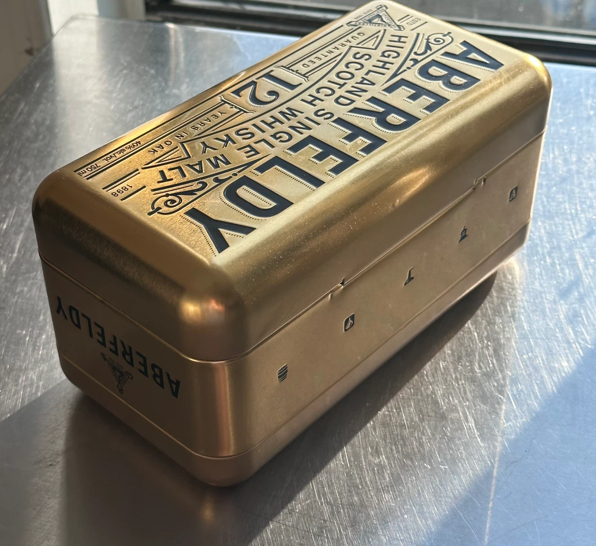 Aberfeldy 12 Year Old Scotch Whisky Tin - photo 3