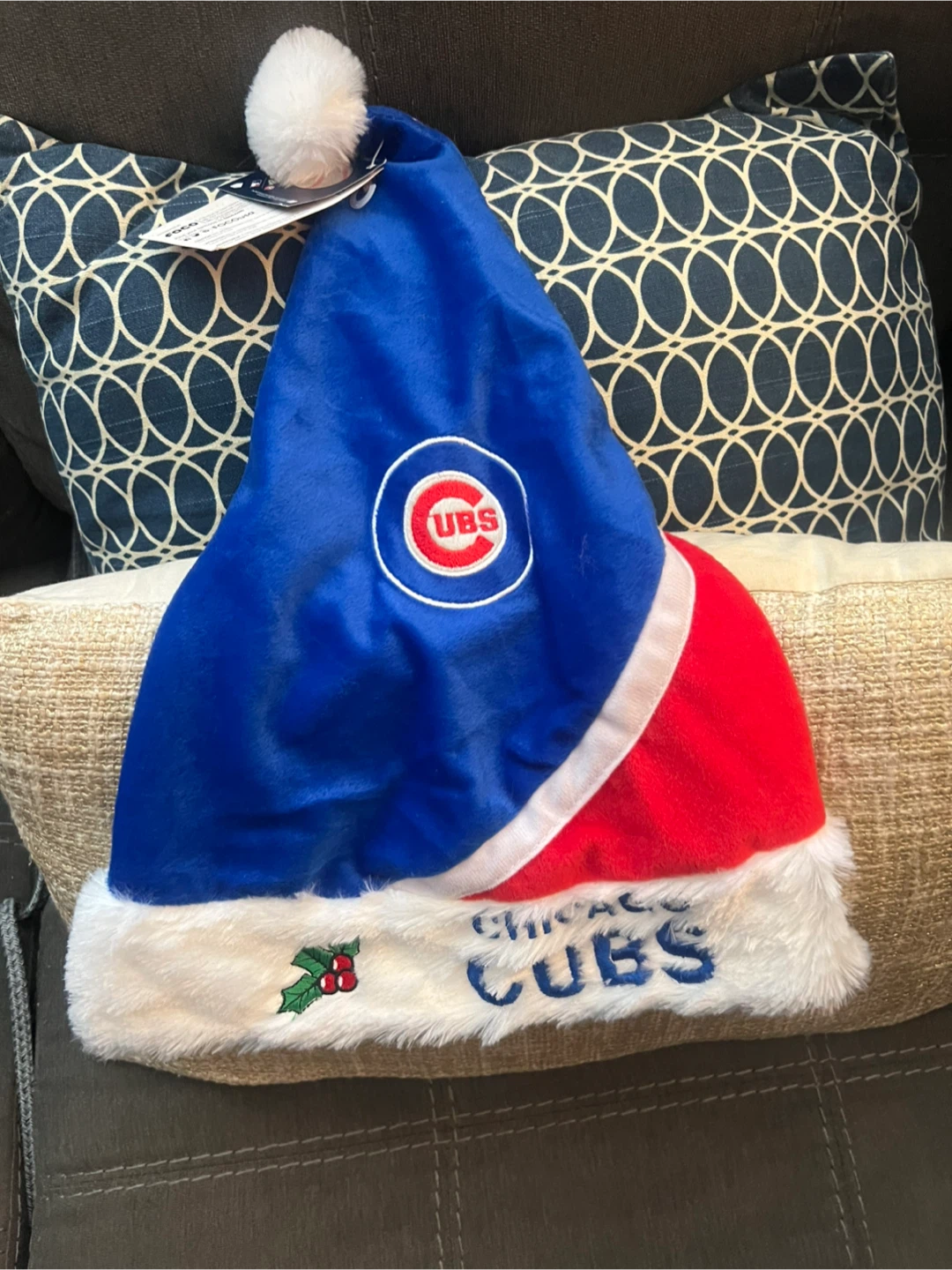 Chicago Cubs FOCO Holiday Santa Hat
