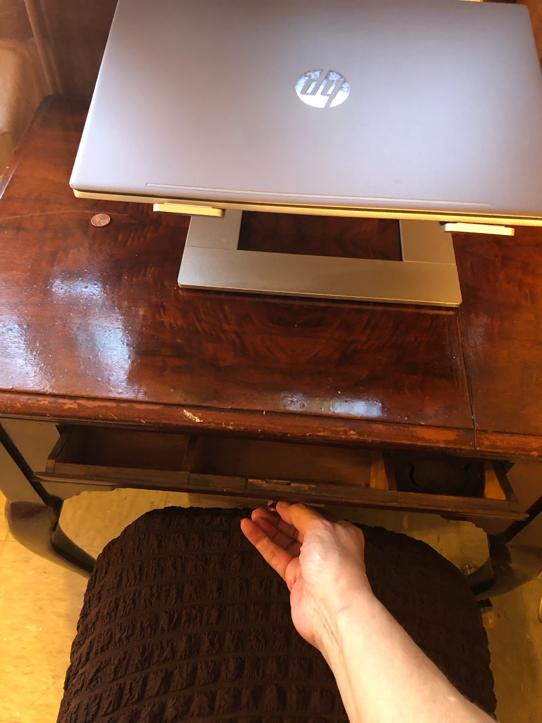 Vintage Wooden Sewing Machine TABLE ONLY - photo 4