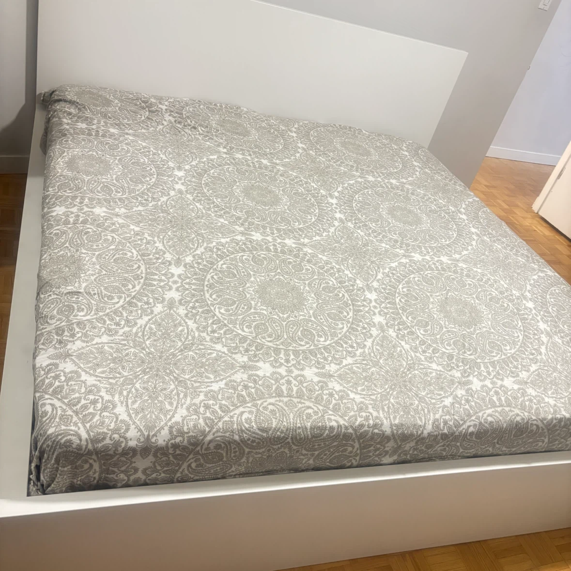 IKEA Malm king bed frame White Minimalist Bed Frame