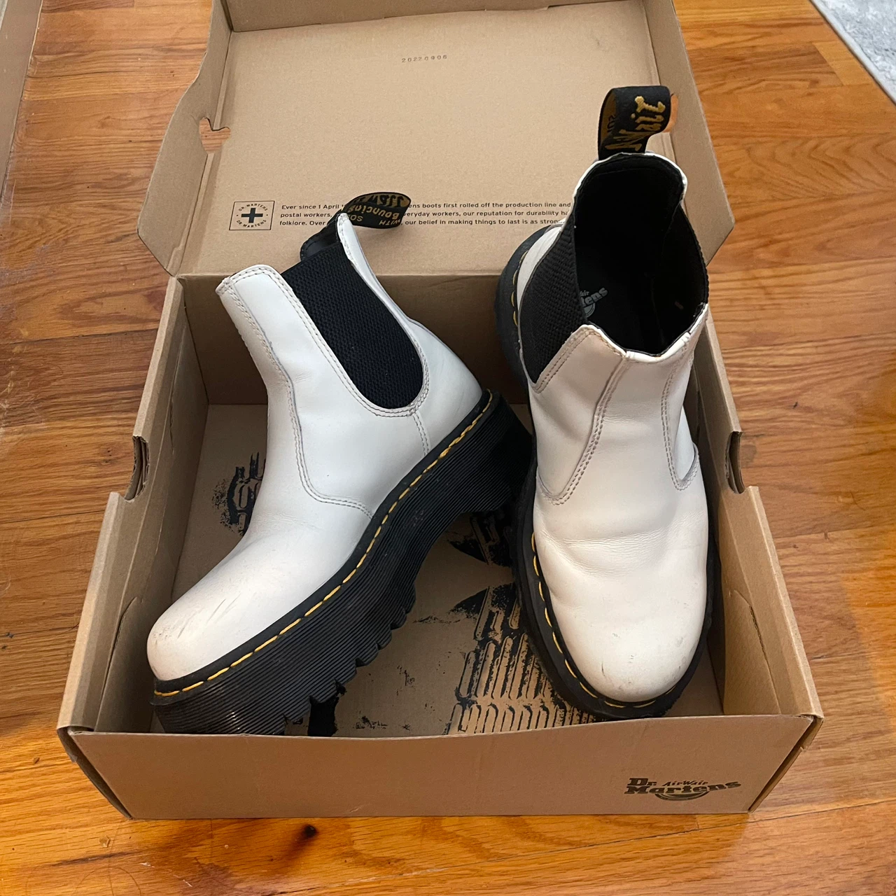 Dr. Martens White Chelsea Boots - photo 2