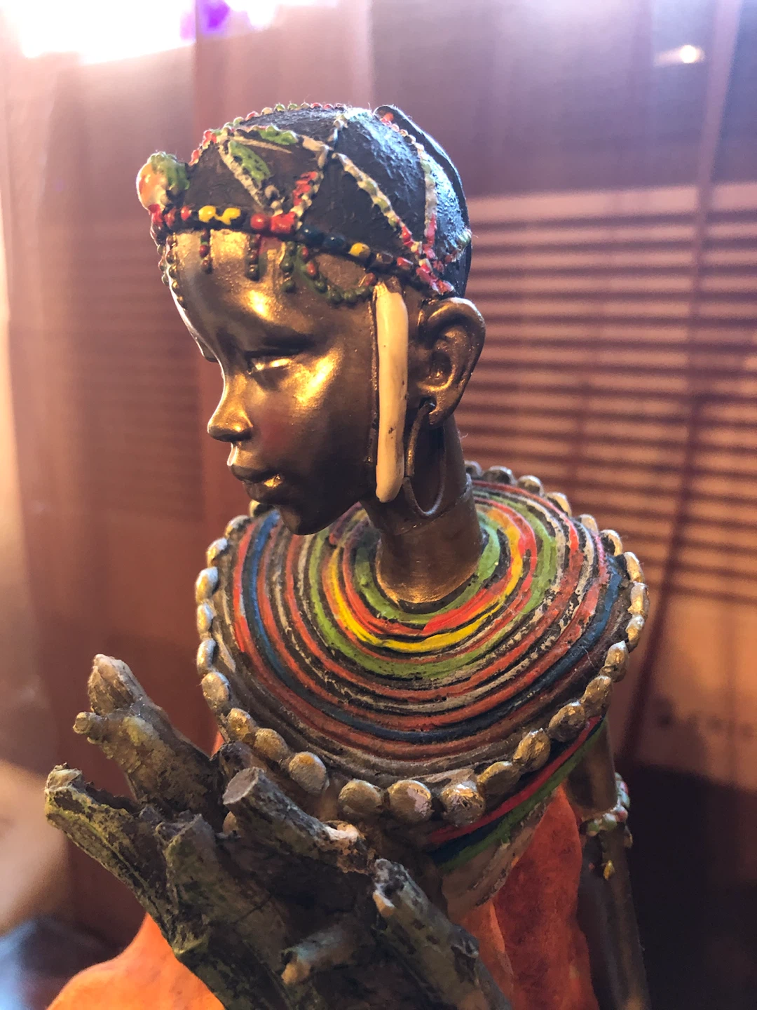 Decorative African Woman and Children Figurine - photo 5
