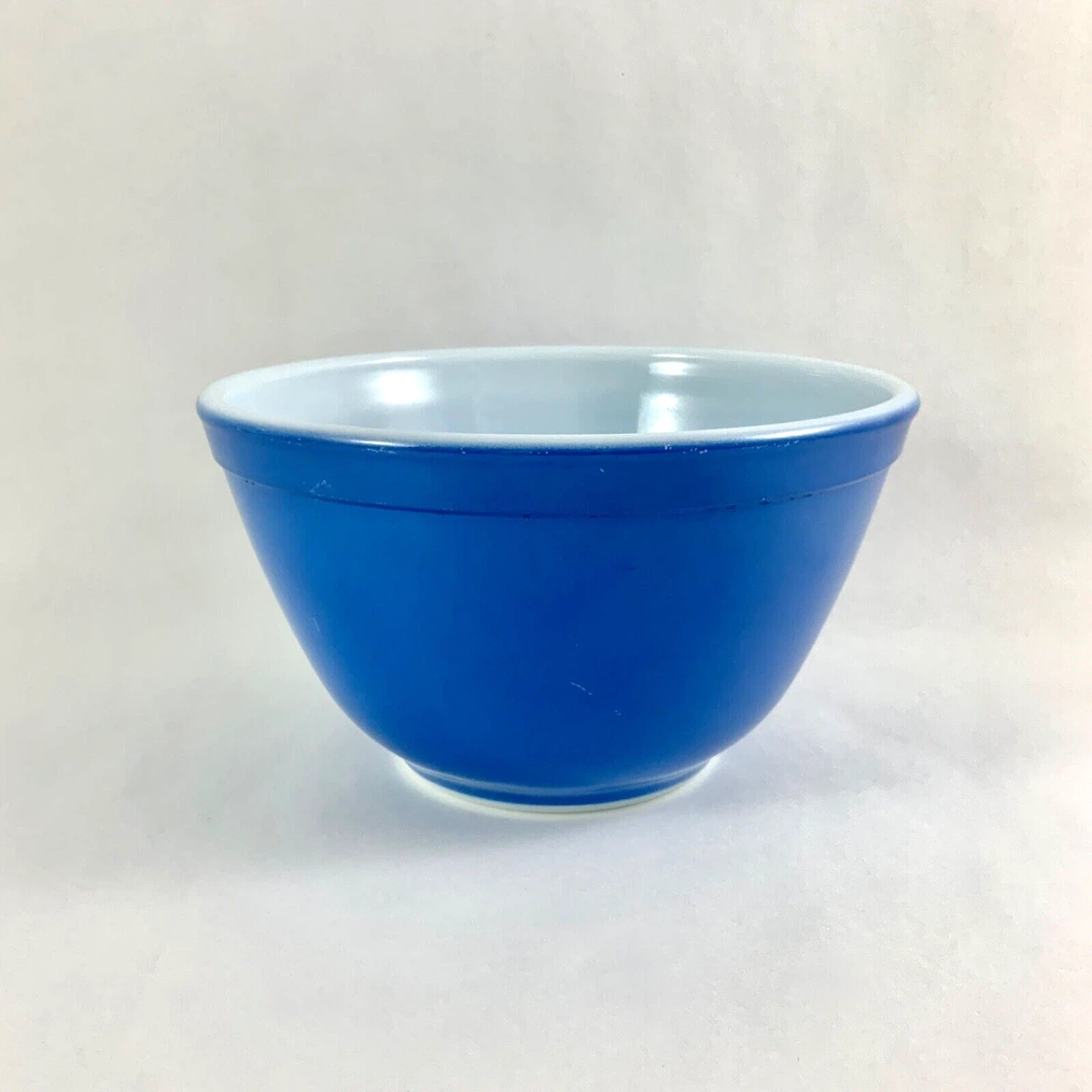 Vintage Pyrex 401 Primary Blue Mixing Bowl