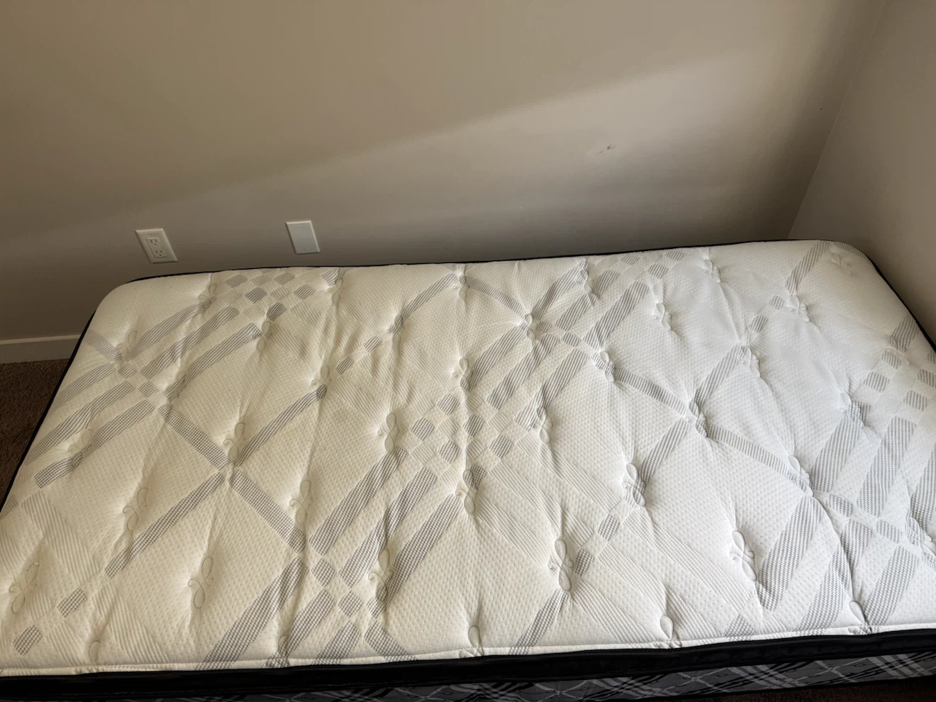 Kingsdown Mattress and Box - photo 4