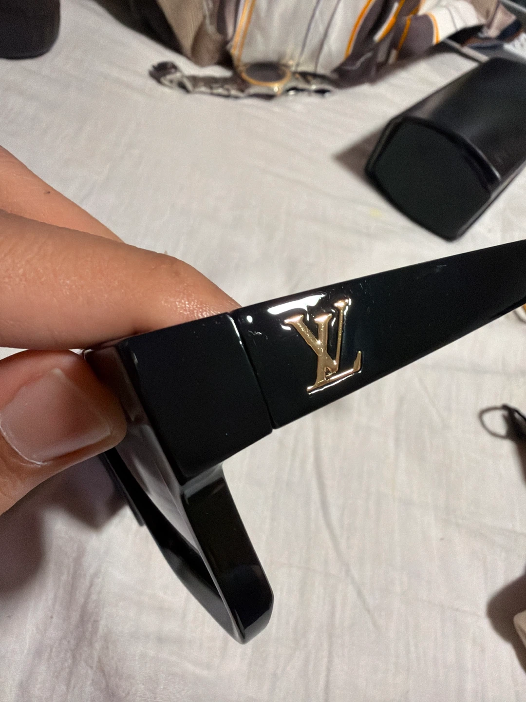 Louis Vuitton Sunglasses - photo 2