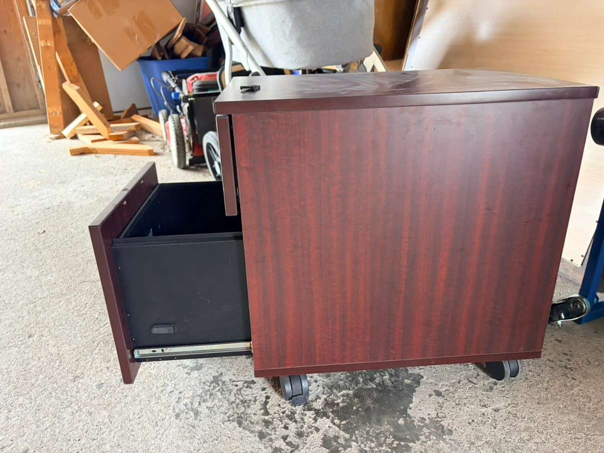 Mobile 2-Drawer Filing Cabinet - photo 3