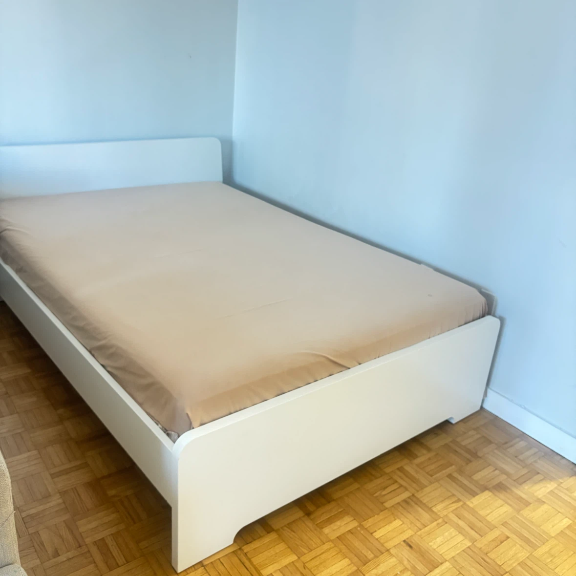 IKEA MALM Bed frame, high, white - size full - photo 2