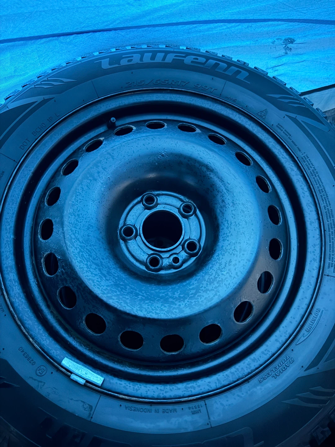 Set of 4 Laufenn Winter Tires with Steel Wheels