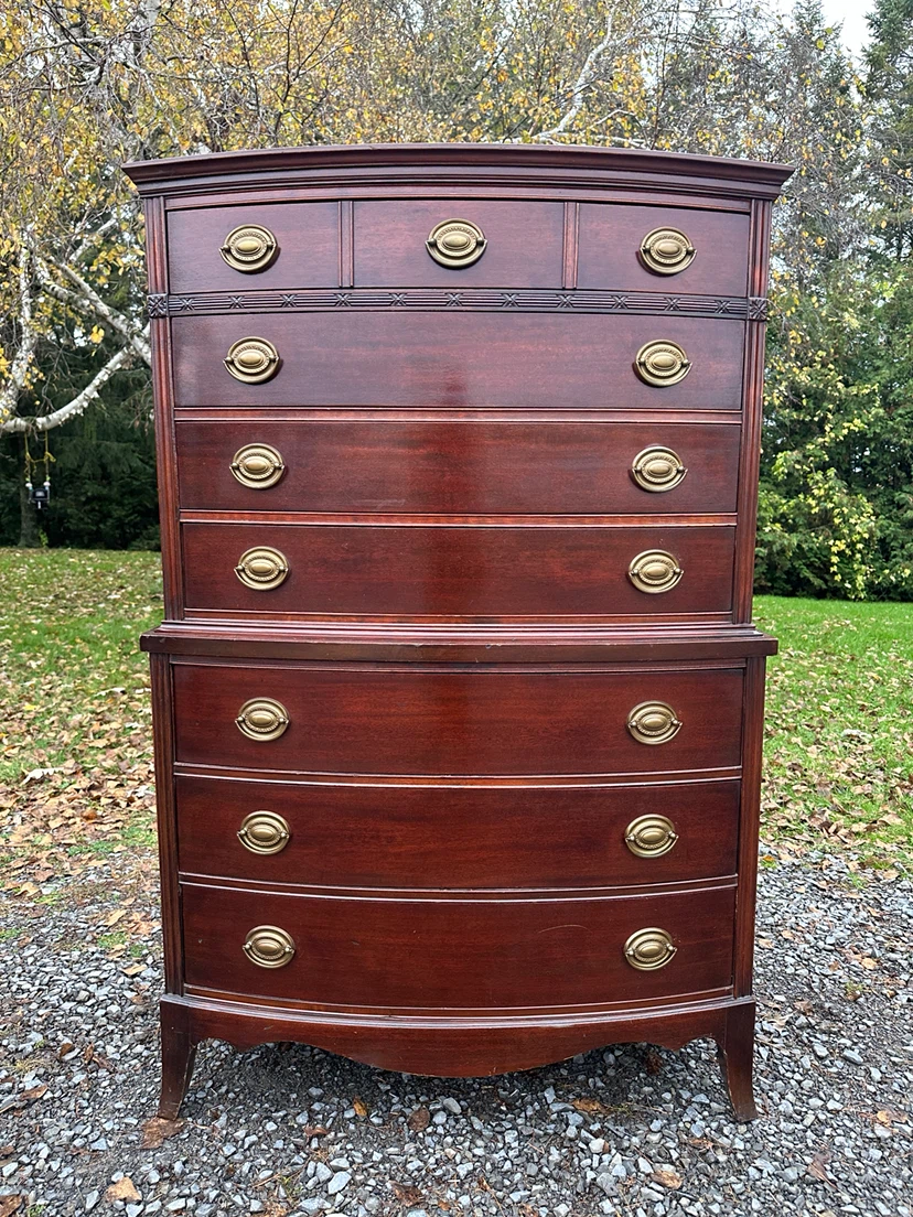 Vintage Mahogany Hepplewhite Tall Dresser (CAN DELIVER)