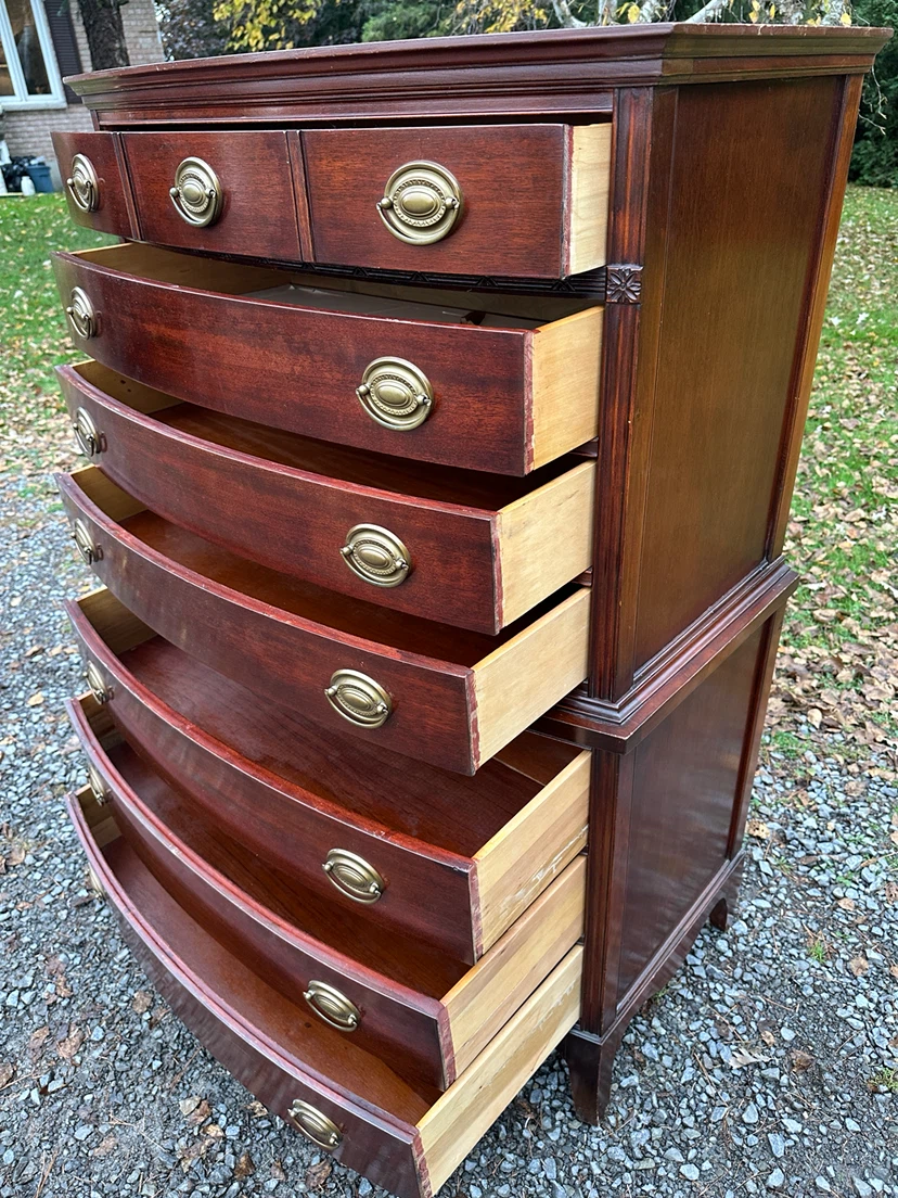 Vintage Mahogany Hepplewhite Tall Dresser (CAN DELIVER) - photo 3