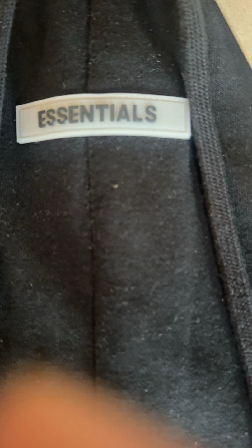 Essentials Fear of God Black Shorts - photo 3