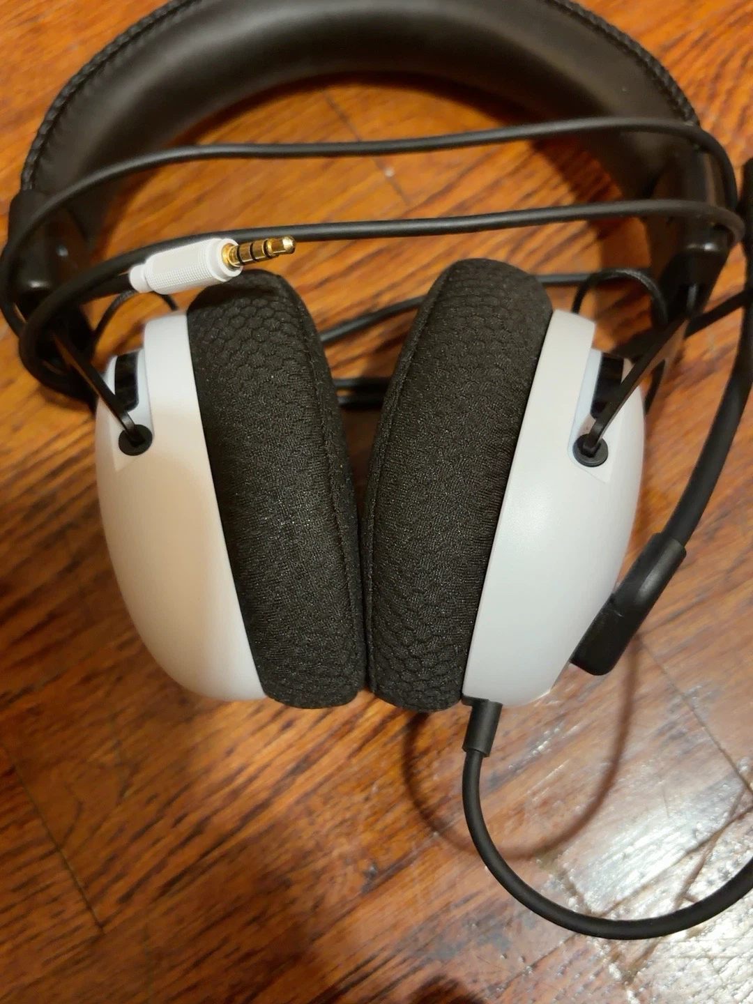 Onn. Wired Gaming Headset
